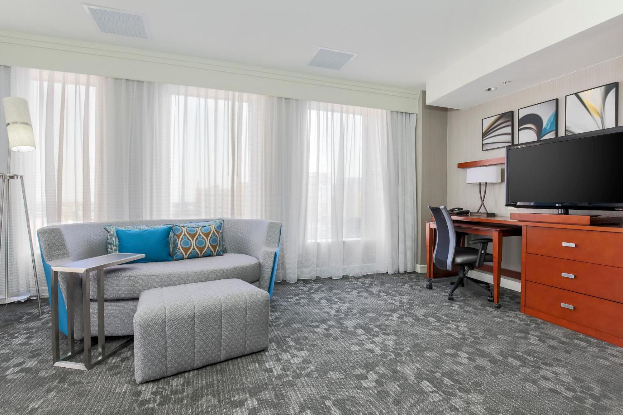 Courtyard By Marriott Amarillo Downtown Hotell Exteriör bild
